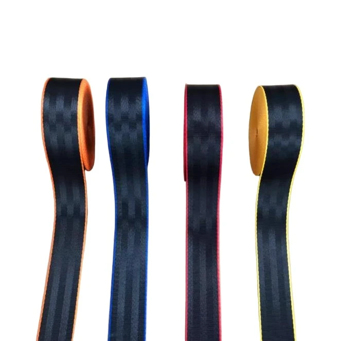 Color-blocked car seat belt webbing